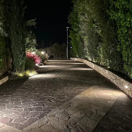 Valand Romantic Luxury On Lake Garda - *