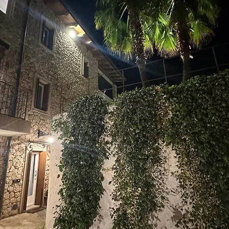 Valand Romantic Luxury On Lake Garda - Διαμέρισμα